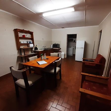 Pelican Point Waterfront Resort Formerly Carnarvon Beach Retreat Bagian luar foto