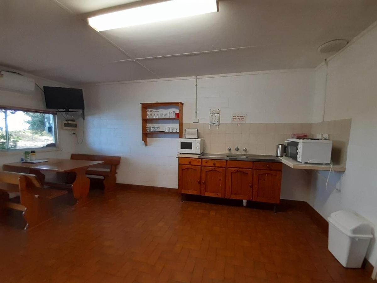 Pelican Point Waterfront Resort Formerly Carnarvon Beach Retreat Bagian luar foto