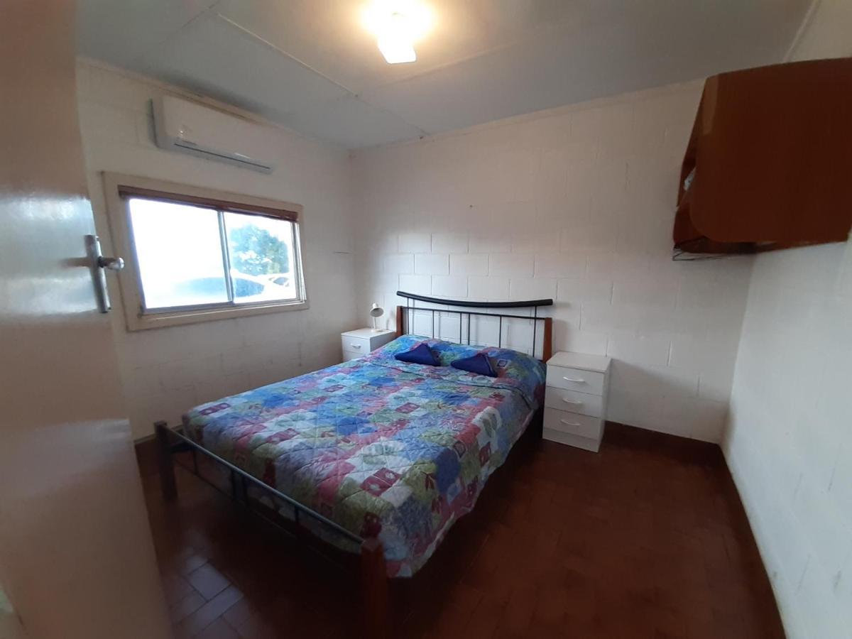 Pelican Point Waterfront Resort Formerly Carnarvon Beach Retreat Bagian luar foto