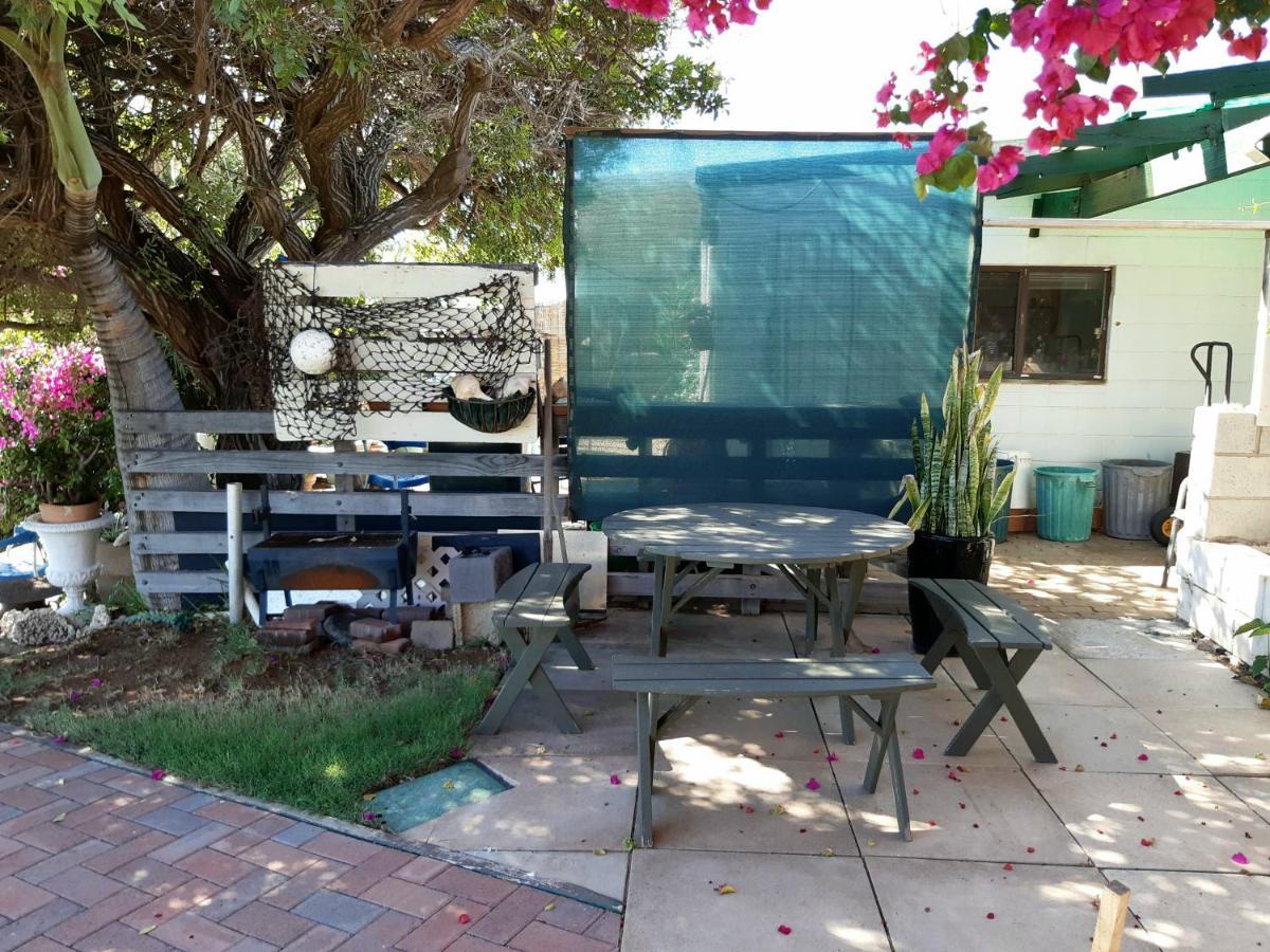 Pelican Point Waterfront Resort Formerly Carnarvon Beach Retreat Bagian luar foto