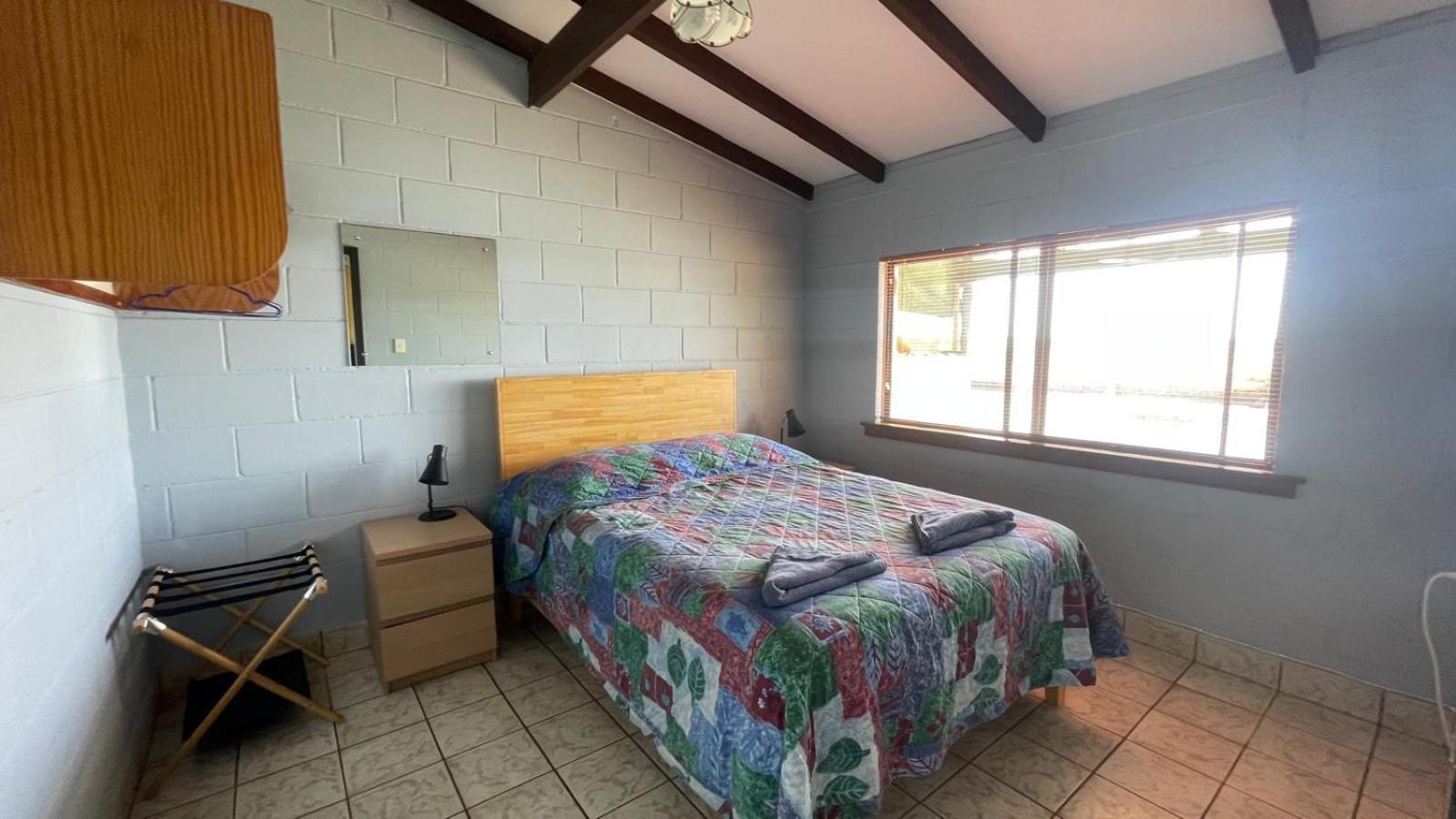 Pelican Point Waterfront Resort Formerly Carnarvon Beach Retreat Bagian luar foto
