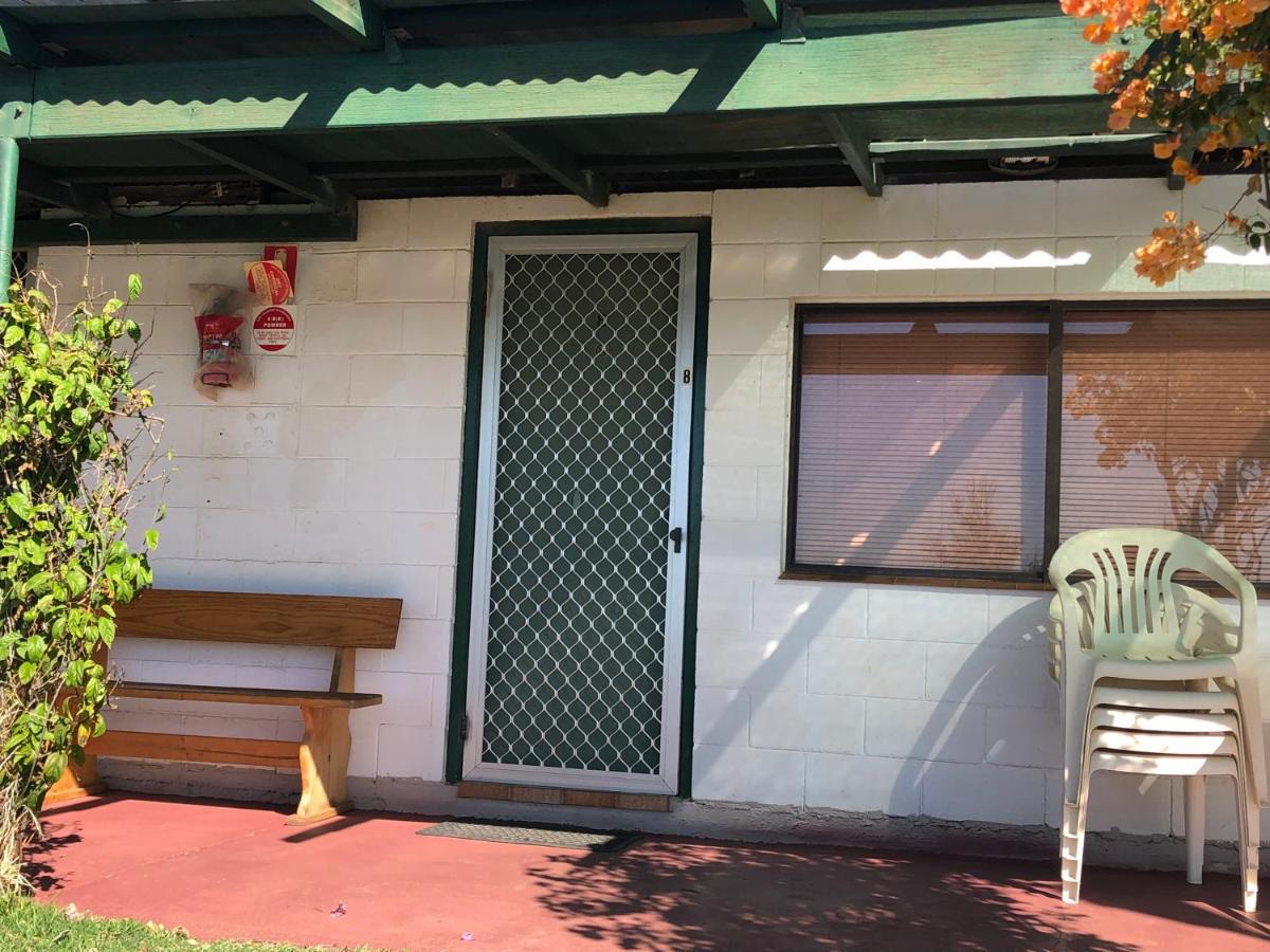 Pelican Point Waterfront Resort Formerly Carnarvon Beach Retreat Bagian luar foto
